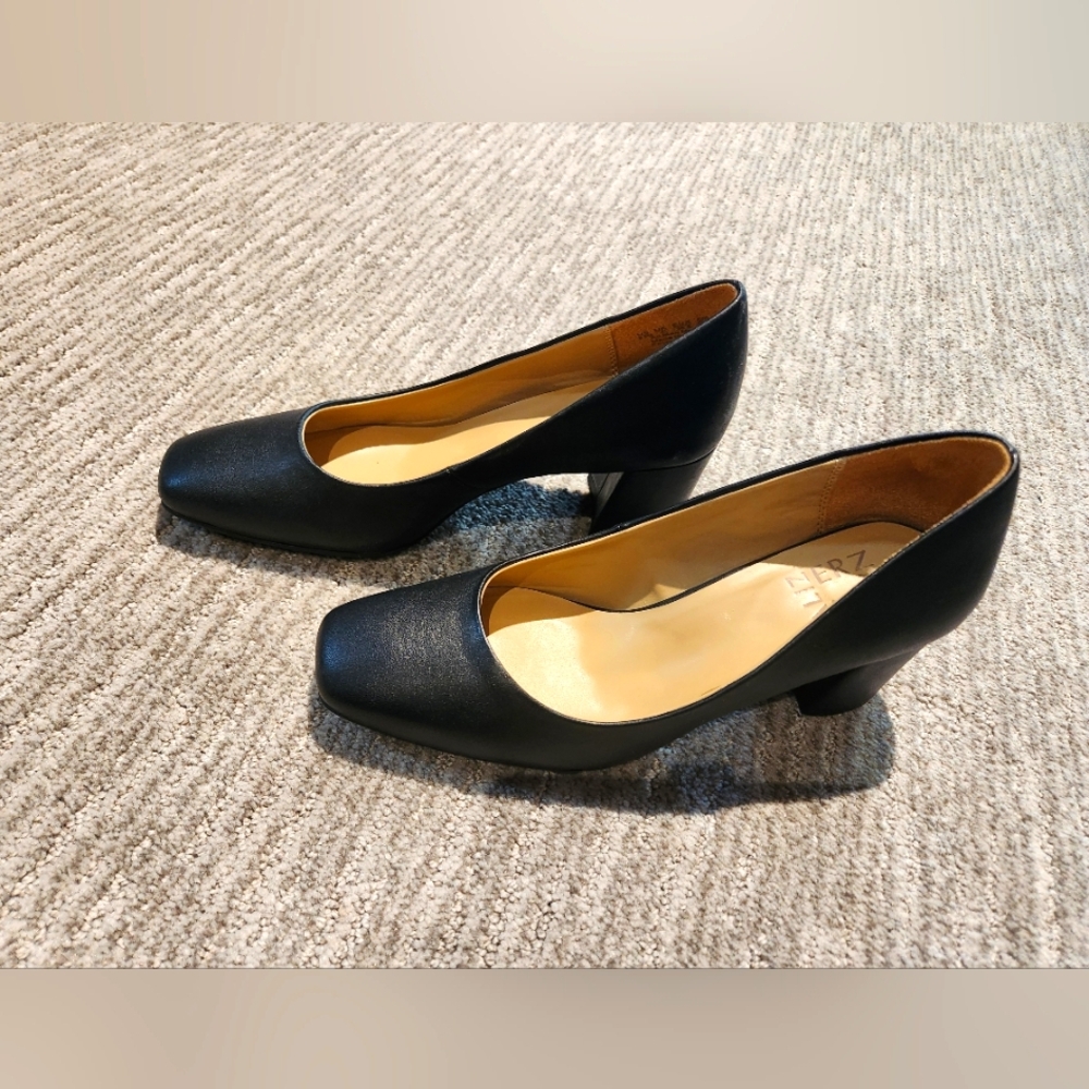 Elegant Black Women's Naturalizer Heels